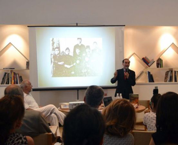 Chris Bohjalian speaking to readers at the Literary Ark Festival 2015 (Source: Armenpress)