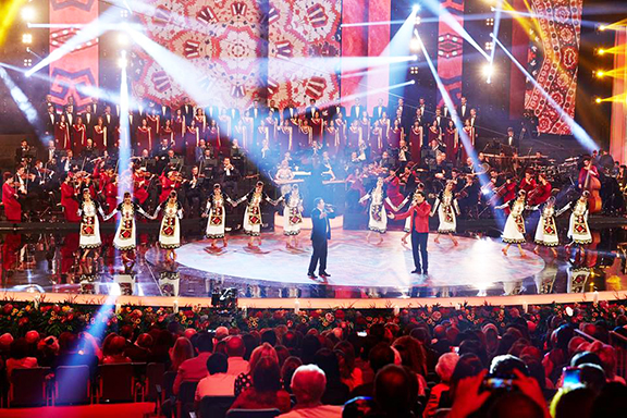 A scene from the KOHAR concert