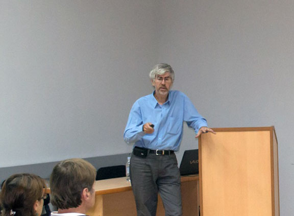 Prof. Evgeny Maveev, Institute of Applied Physics, Russian Academy of Sciences, lecturing on “Thundercloud Dynamics”