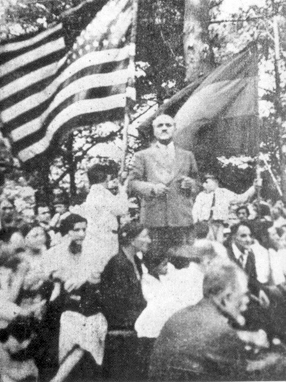 Njdeh at the founding of the Armenian Youth Federation (Tseghakron) in Boston in 1933