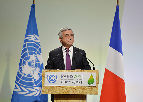 President Sarkisian delivers his opening remarks at the Paris climate summit on November 30, 2015 (Source: President.am)