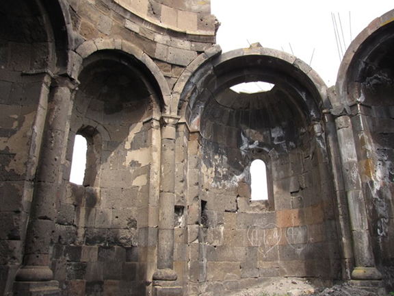 Inside view, church at Zoravank/Ghargharavak, 7th C