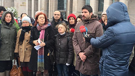 Academics talk to reporters after they filed a criminal complaint against Sedat Peker, a well-known convicted criminal, who posted a threatening message against academics who called for an end to military operations on his personal website. (Source: DHA) 