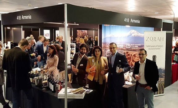 The Armenian Wine exhibit at the wine festival in Amsterdam. (Source: Yerakouyn Daily News) 