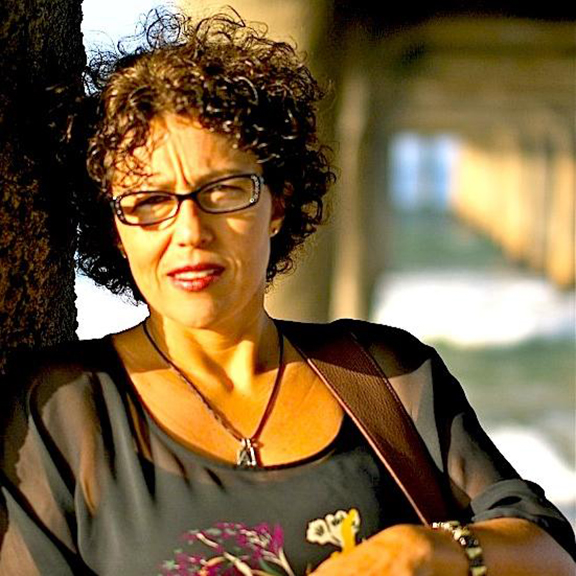 Singer, songwriter Ayline Amirayan