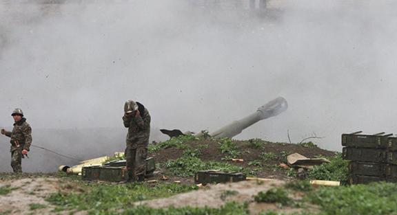 Karabakh Army soldiers in their defensive positions in Martakert (Agence France Presse photo)