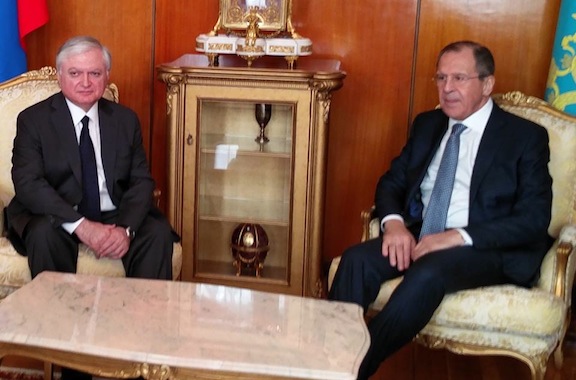 Foreign ministers Edward Nalbandian (left) and Sergei Lavrov meet in Moscow Friday