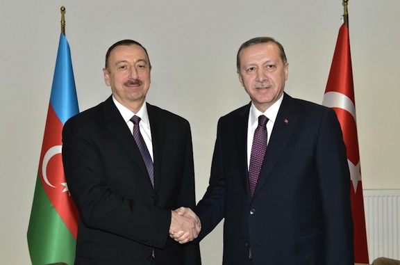 Azeri President Ilham Aliyev (left) with his Turkish counterpart Recep Tayyip Erdogan