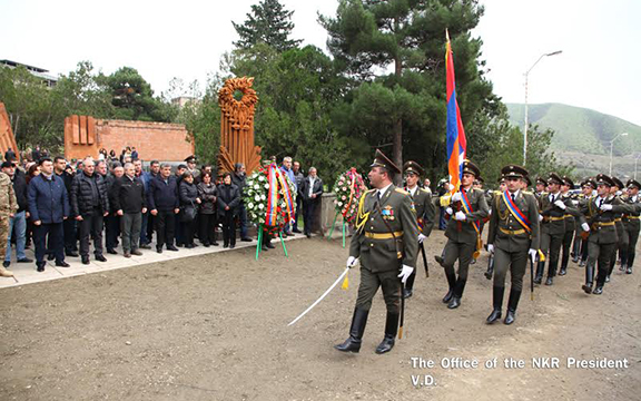 Monument in memory of perished freedom fighters in Sisian, Artsakh took place on Oct. 29, 206 (Photo: president.nkr.am)