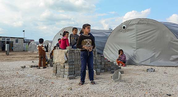 Syrian refugee children (Source: auroraprize.com)