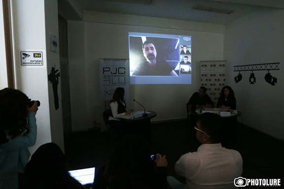 Tankian speaking during the press conference (Photo: Photolure)